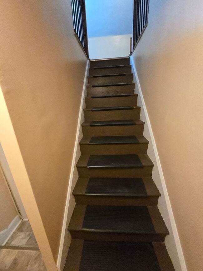 Building Photo - Four Bedroom Home Located on the Westside ...