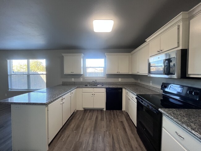 Building Photo - 3422 Itasca St