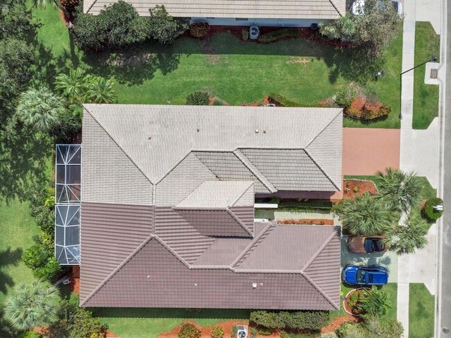 Building Photo - 10664 Royal Caribbean Cir