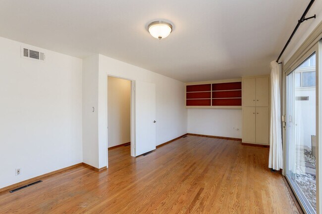 Building Photo - 3BR/2.5BA Mills Estates Home + Bonus Room | Bay Views, Yard & 2-Car Garage | YouTube Tour