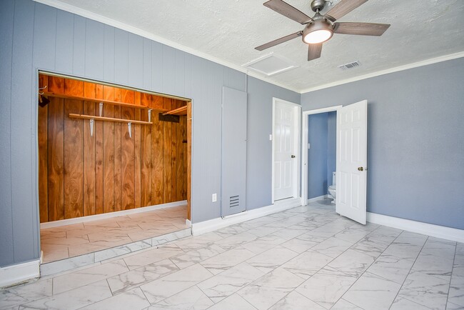 Building Photo - 2708 Morningside Ln