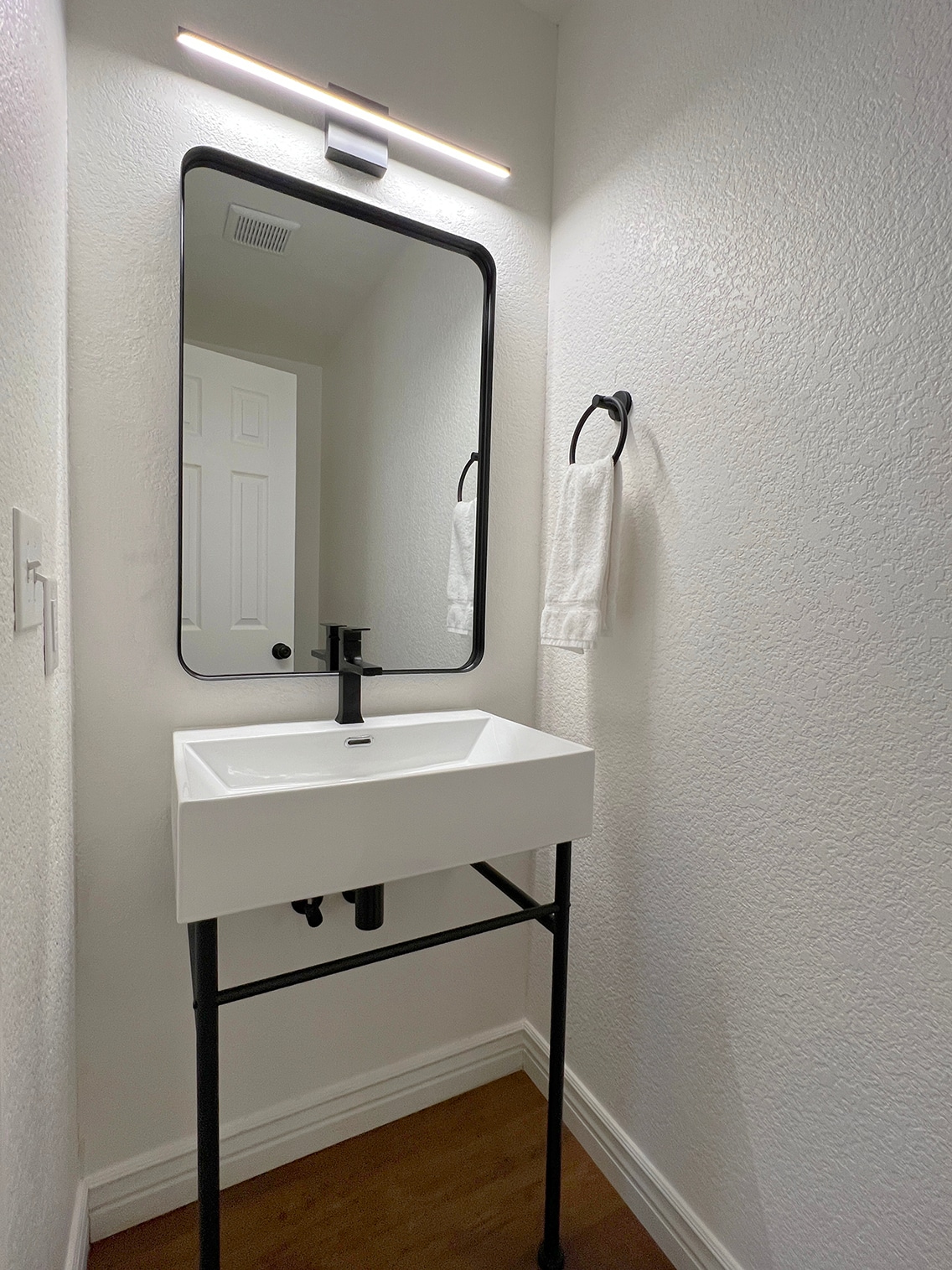 Building Photo - 10810 W 63rd Ave