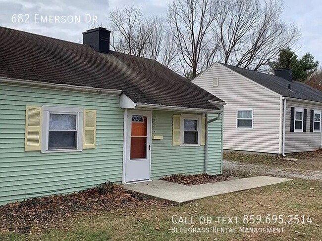 Building Photo - Renovated 2-Bedroom 1-Bath Home for Rent!