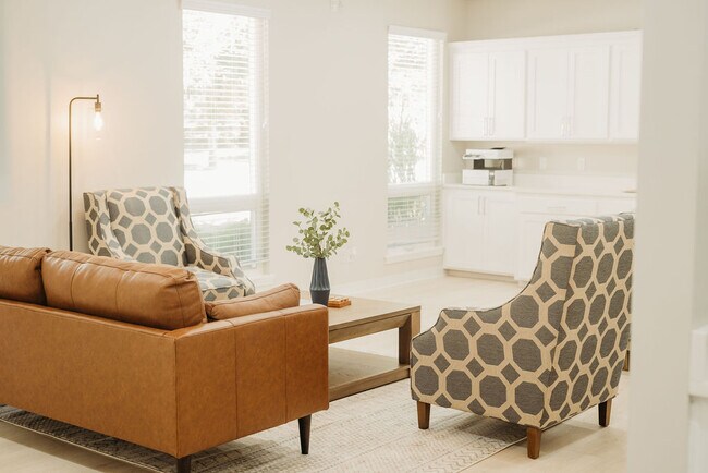 Building Photo - Pebblebrooke Villas