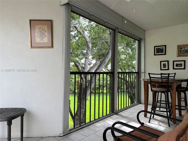 Building Photo - 16500 Golf Club Rd