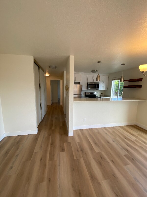 Building Photo - 1404 W Boston St