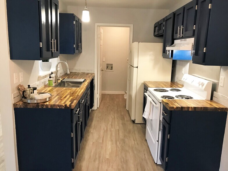 New sink and counters and fixtures - 10822 Green Brook Dr