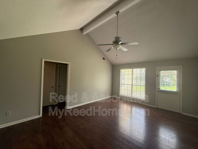Building Photo - 6935 Hillindale Dr