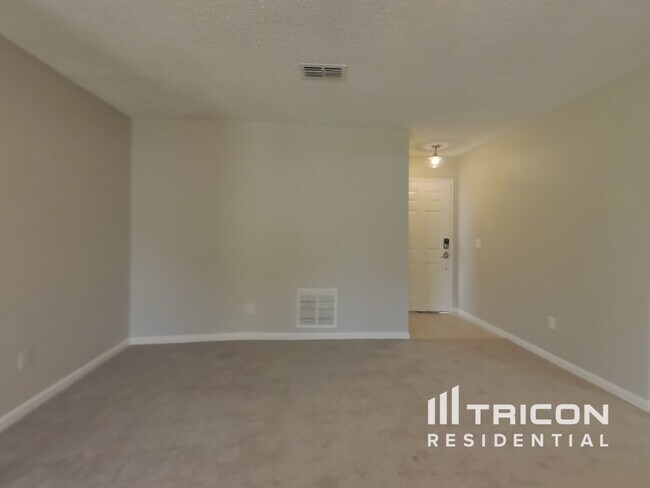 Building Photo - 7774 Oregano Ct