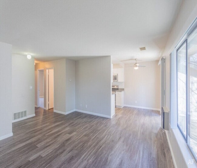 Floorplan - Somerset Apartments