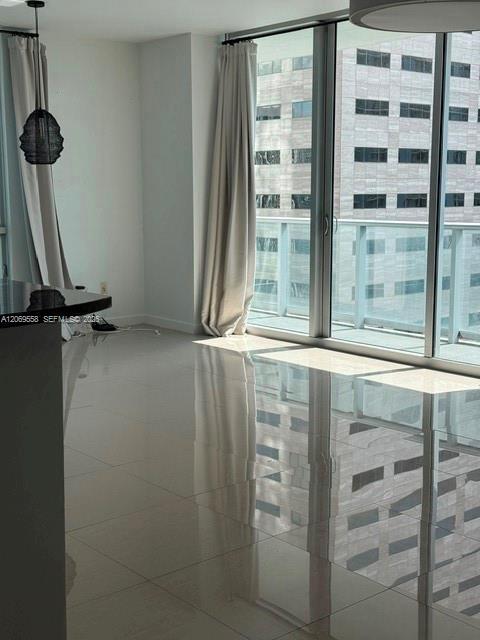 Building Photo - 300 S Biscayne Blvd