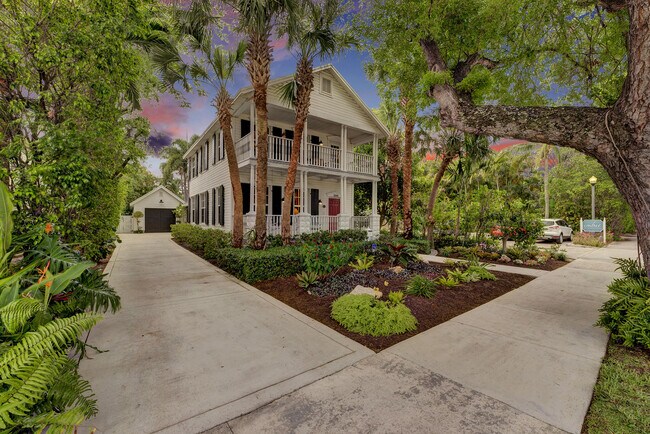 Building Photo - 306 N Swinton Ave