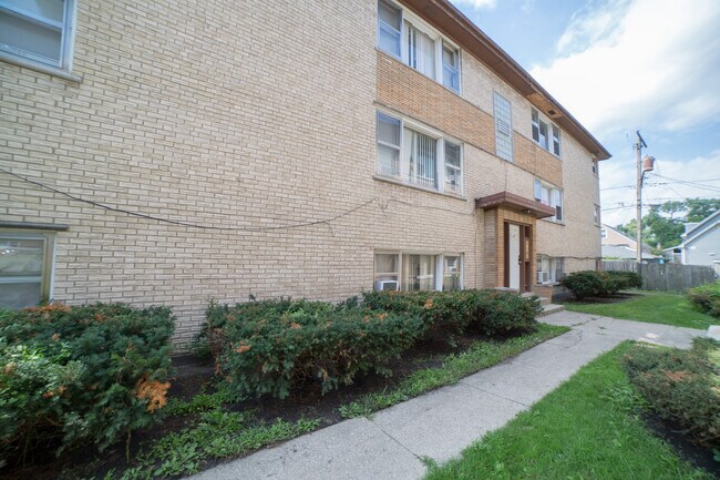 Building Photo - 2149 135th Pl