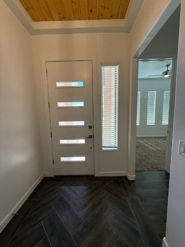 Building Photo - 13389 Carterton Ave