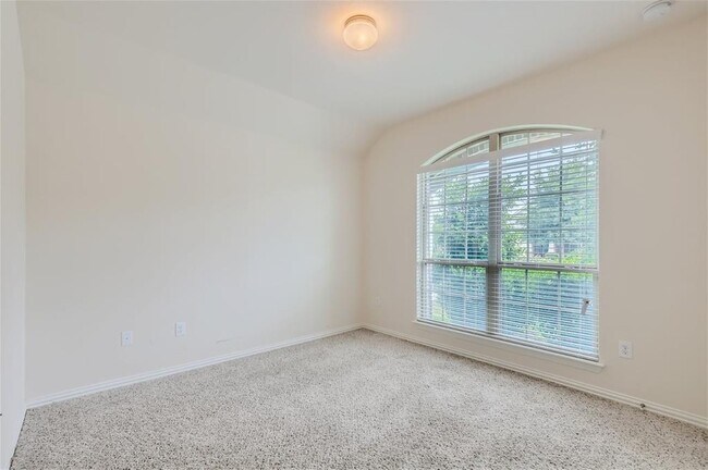 Building Photo - 602 Cardenas Ln