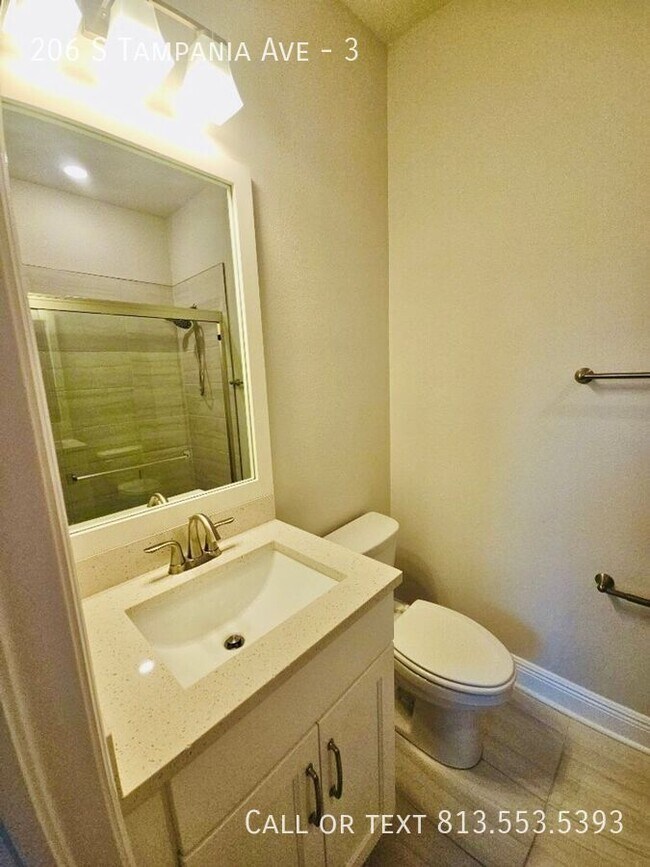 Building Photo - 206 S Tampania Ave