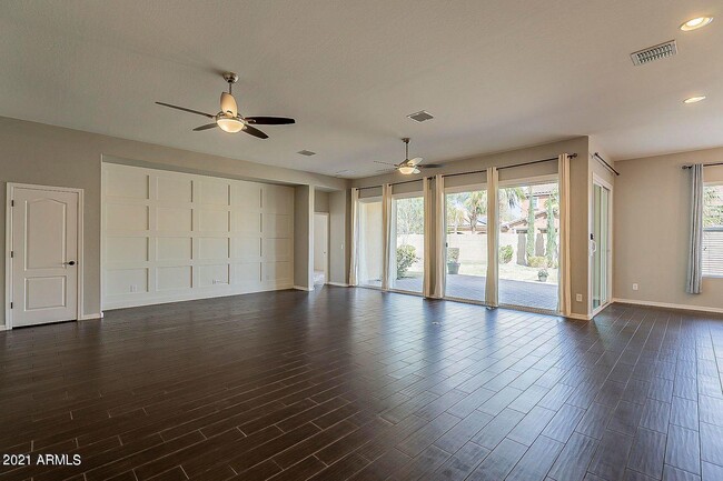 Building Photo - 22442 E Pecan Ln