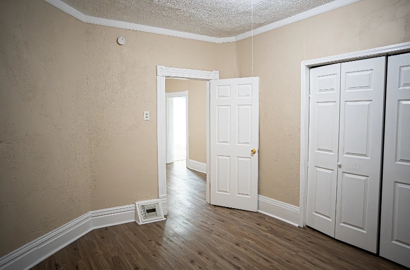 Building Photo - 5363 Arsenal St