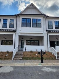 Building Photo - 633 Stickley Oak Way