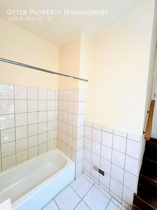 Building Photo - 1528 N 18th St