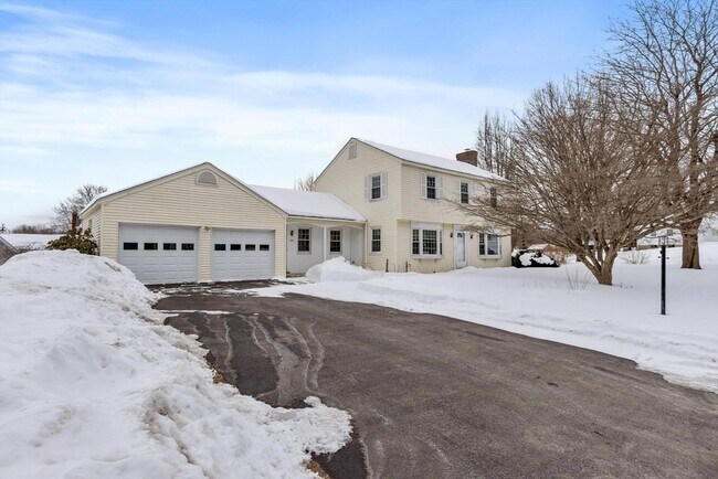 Building Photo - 20 Lovell St