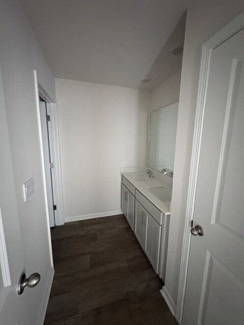 Building Photo - 1153 Fowler Dr