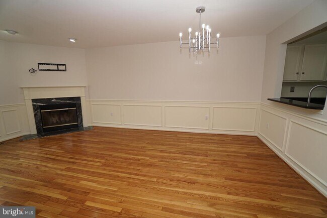 Building Photo - 2000 Harvard Dr