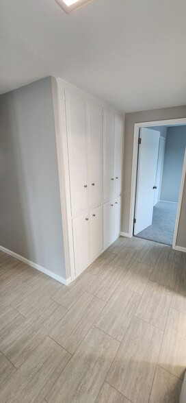 Upstairs hallway - 1100 Opal St