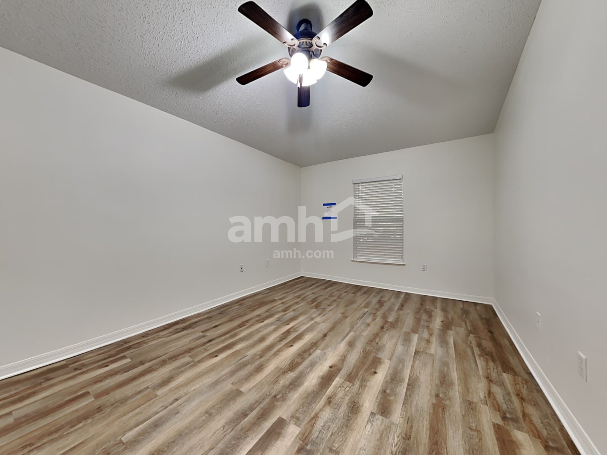 Building Photo - 3097 Rogers Ave