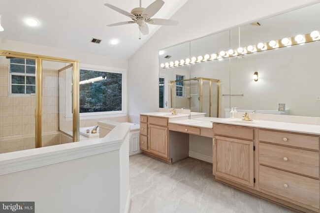 Building Photo - 4427 Brookside Dr