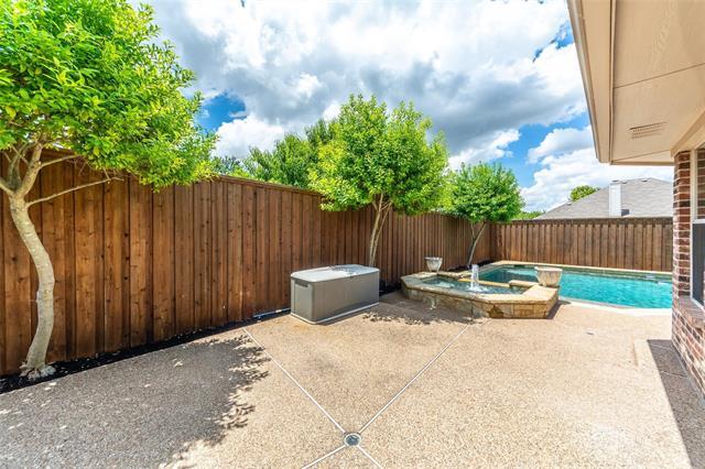 Building Photo - 10616 Red Cedar Dr