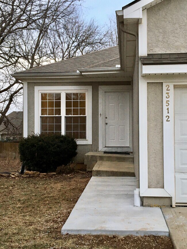 Building Photo - 23512 W 73rd St