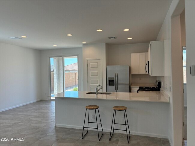 Building Photo - 17321 W Gray Fox Trl
