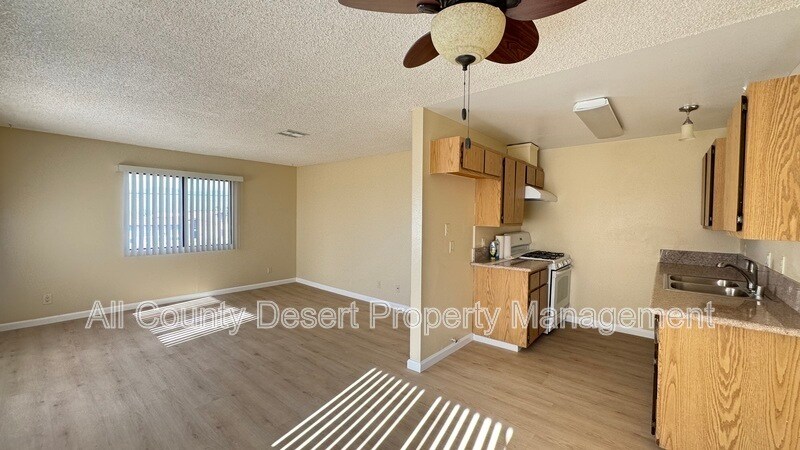 Building Photo - 13079 Eliseo Rd