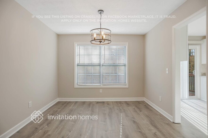 Building Photo - 5420 Palmetto Ct