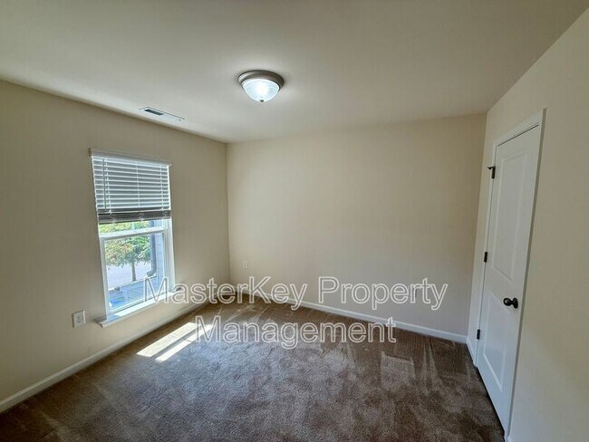 Building Photo - 117 Lafferty St