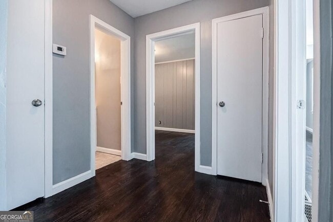 Building Photo - 120 Burbank Dr NW