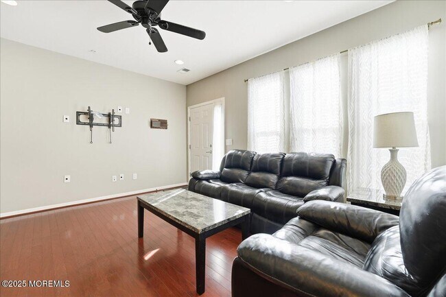 Building Photo - 14 Michael Dr