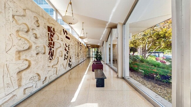 Building Photo - 3550 N Lake Shore Dr