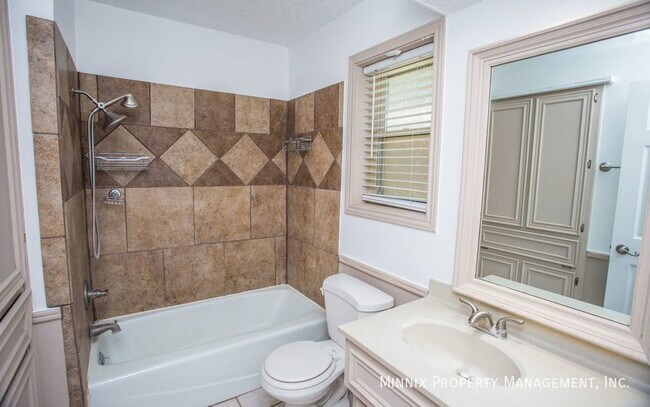 Building Photo - 5504 73rd St