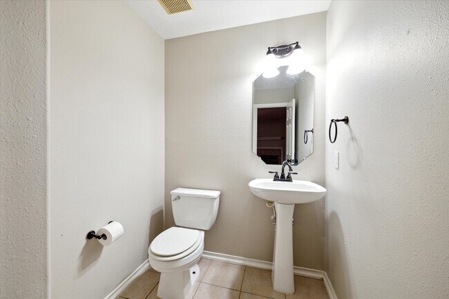 Building Photo - 24423 Pepperrell Pl St