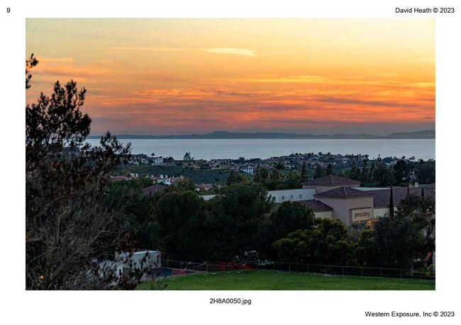 Building Photo - Stunning 4 Bedroom 3 Bath Newport Coast Ho...