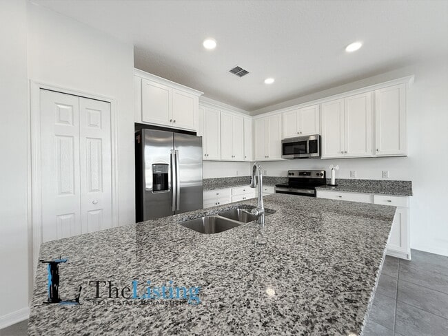 Building Photo - 3023 Adams Cross Dr