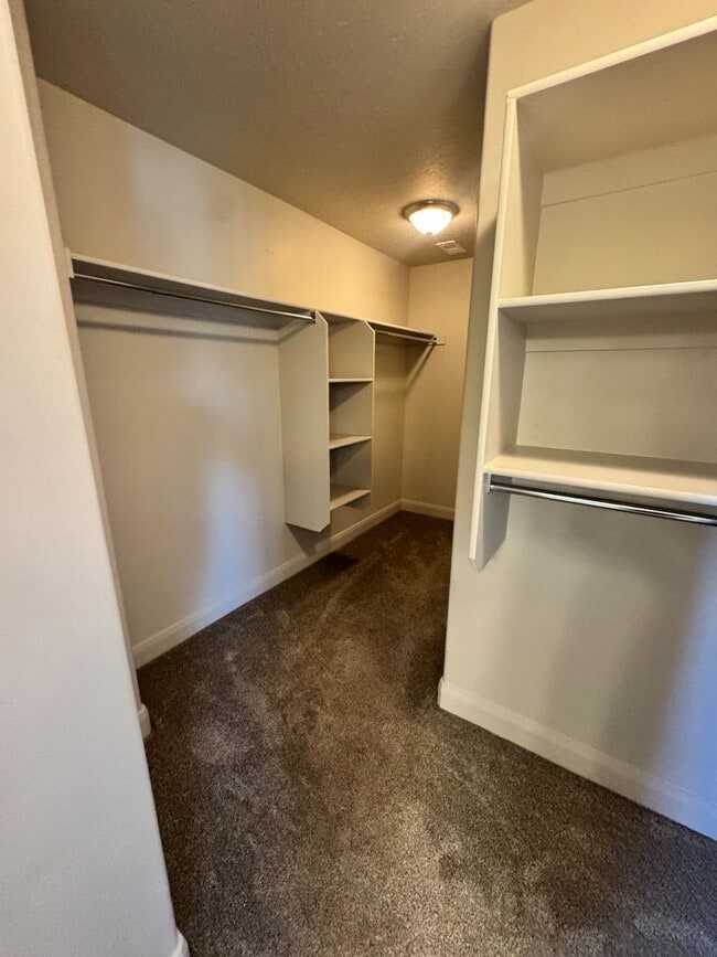 Building Photo - Blackhawk Townhome! Incredible Amenities!!