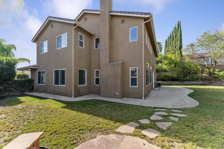 Building Photo - 25617 Henley Way