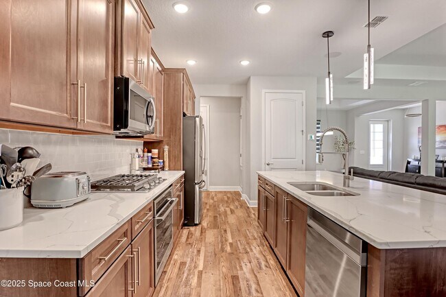 Building Photo - 1752 Killian Dr