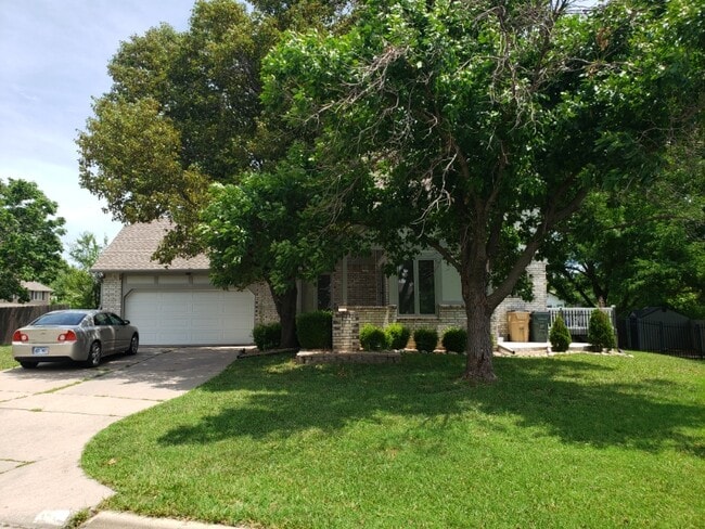 Building Photo - 4616 Farmstead St