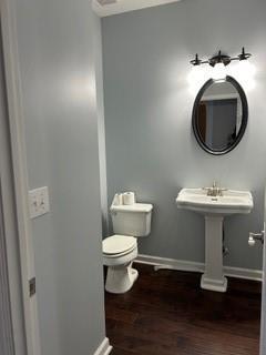 Building Photo - 2318 Longcourt Wy