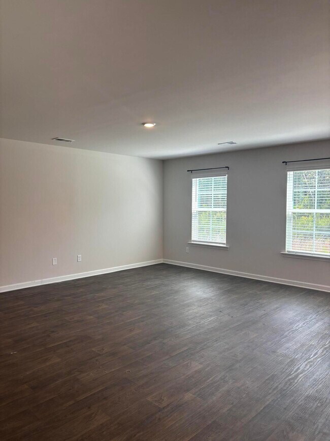 Building Photo - 1848 Lacebark Dr