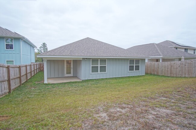 Building Photo - 4 /2 nearly brand new construction home in...